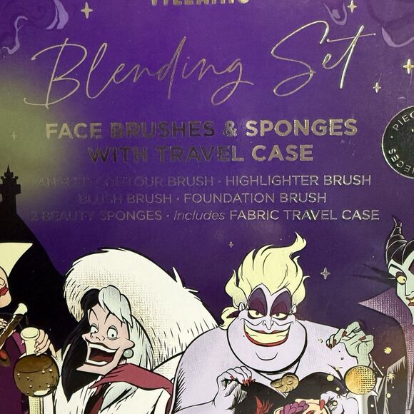 Disney VILLAINS Blending Face Brushes & Sponges Set Travel Case Collectors Box - Picture 2 of 8